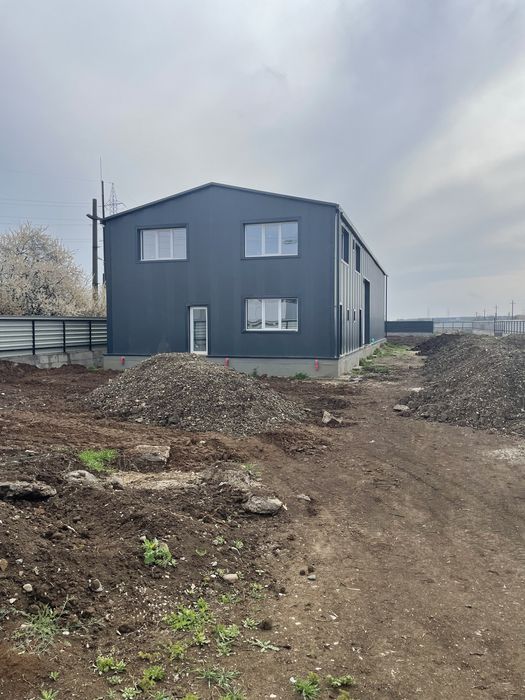 Constructii hale metalice/ montaj panouri sandwich