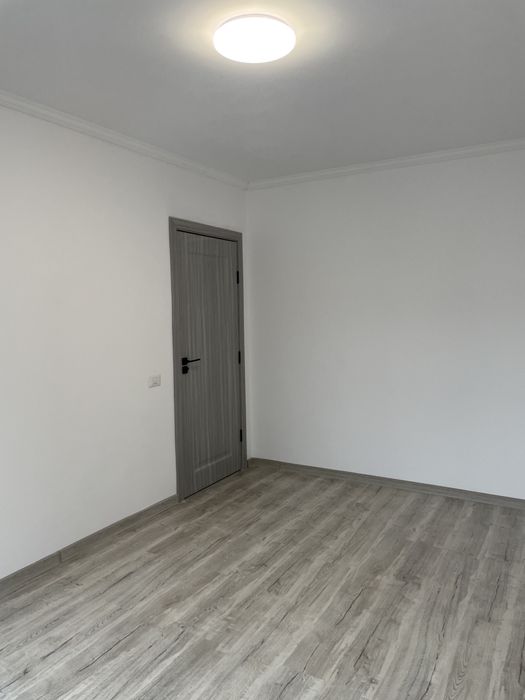 Vanzare apartament 3 camere Bercen-Emil Racovita