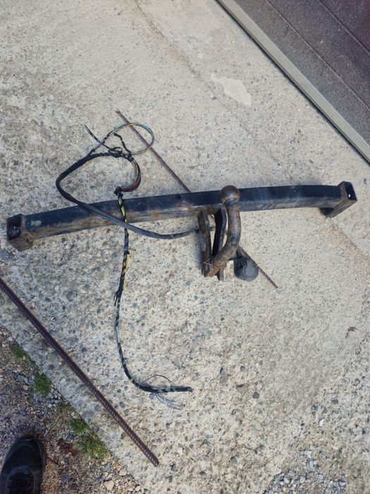 Cârlig remorcare Renault megane 2