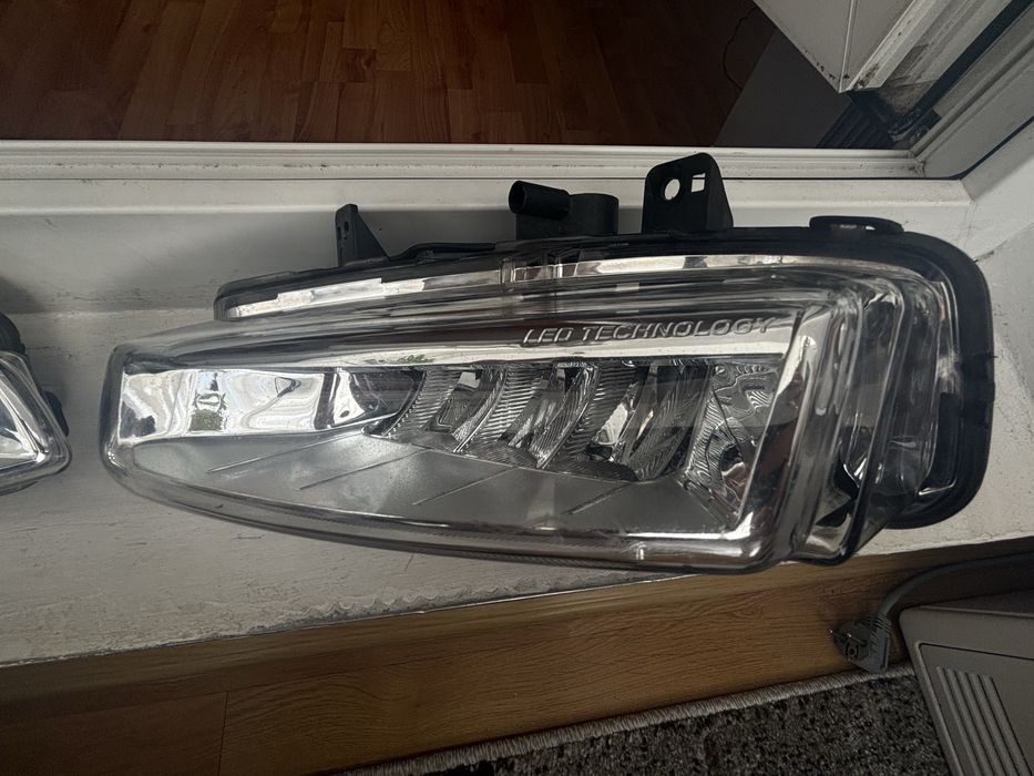 Proiectoare ceata LED Land Rover Discovery Sport L550