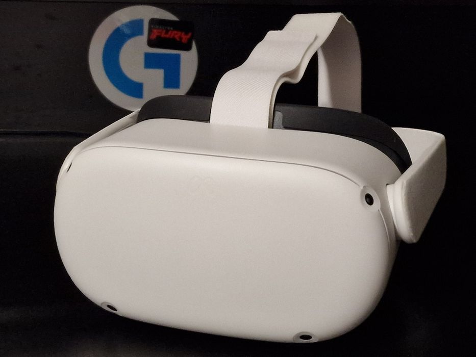 Vând ochelari VR Oculus Quest 2, 256GB