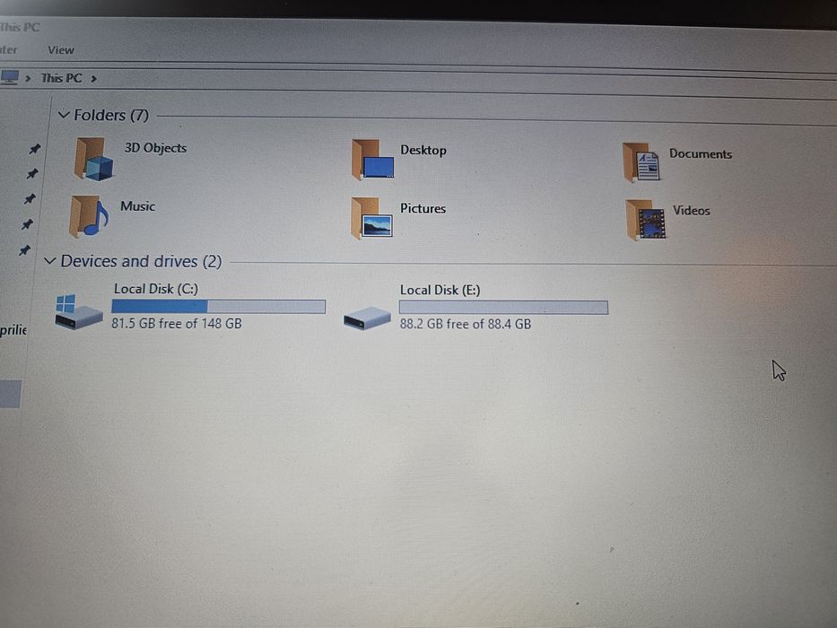 Vand laptop lenovo stare buna