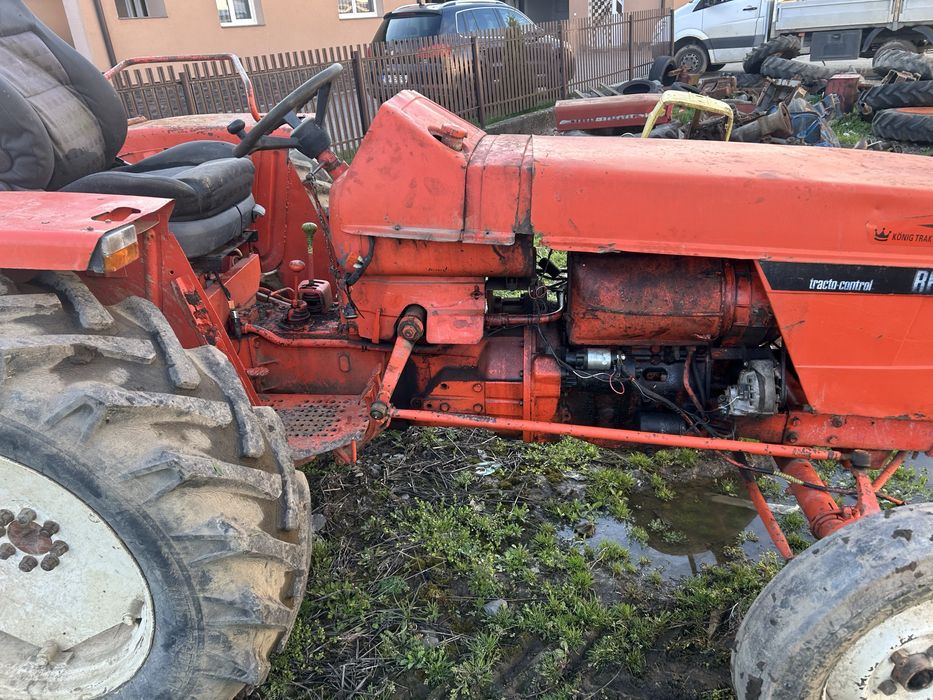 Dezmembrez renault 86 tractor piese