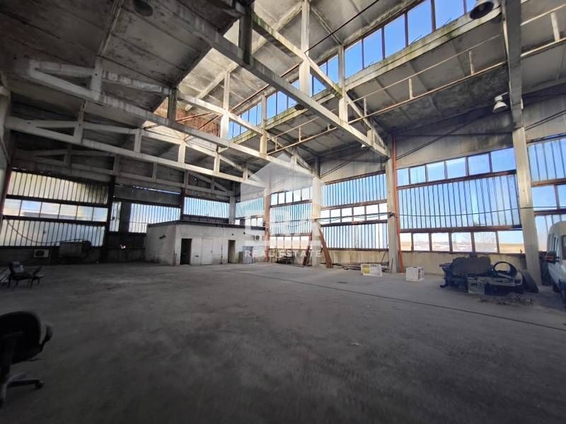 Хале под наем в кв.Овчарски гр.Хасково