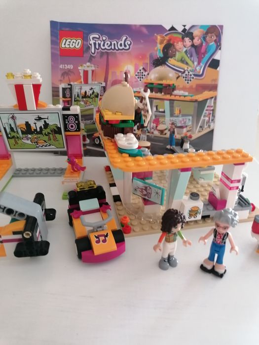 Lego Friends 41349 Дрифт вечеря