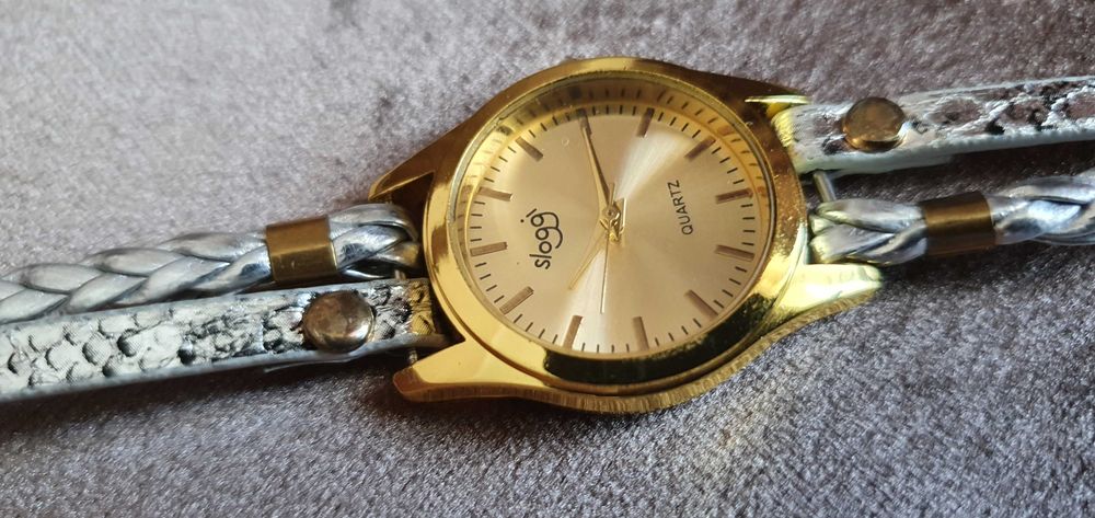 Ceas de mână pentru damă - marca ,,SLOGGI’’, cu quartz