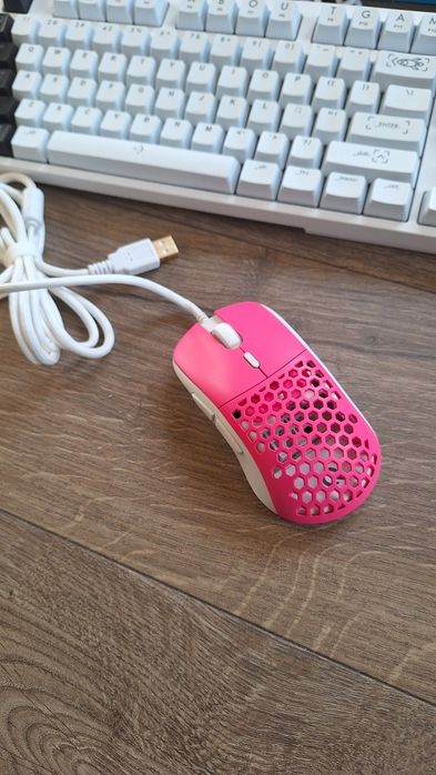 Vand mouse T.G.A. AQIRYS