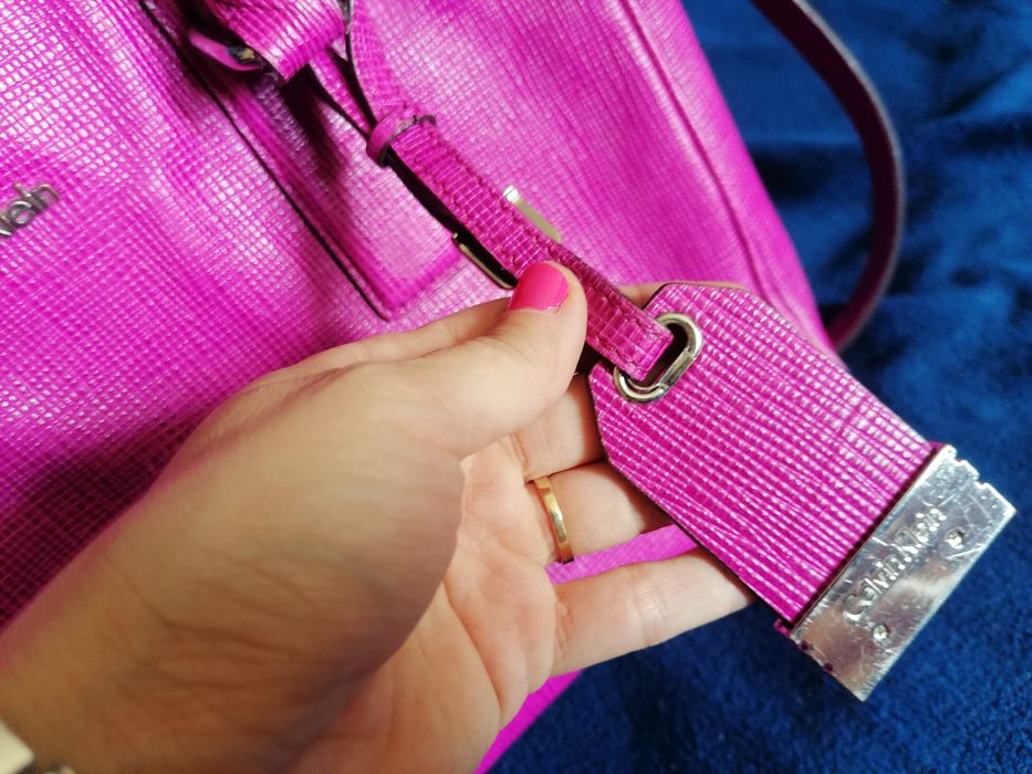 Чанта Calvin Klein фуксия