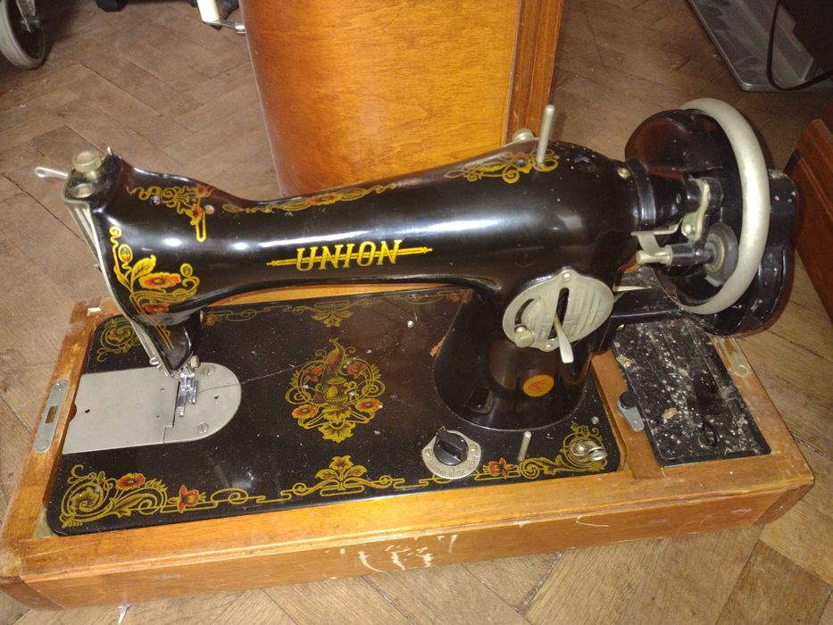 Продавам шевна машина Union с куфар за 50 лева