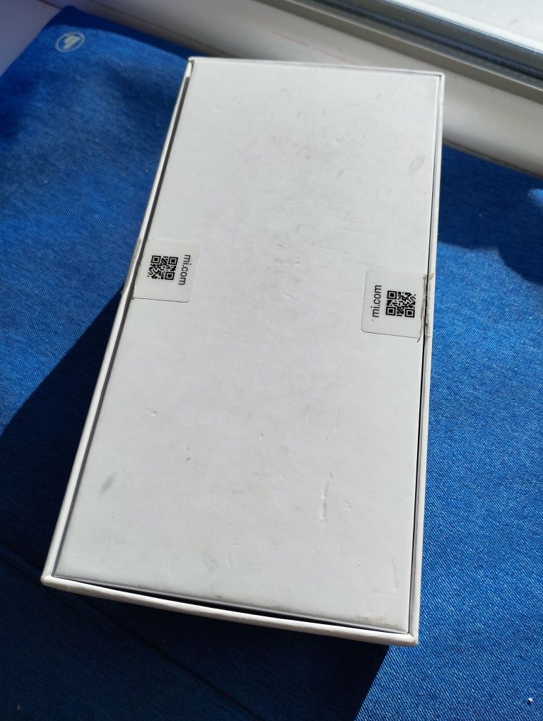 Xiaomi Note 12 - 5 G - ,256  GB / 8 Gb  RAM versiunea 2023 septembrie