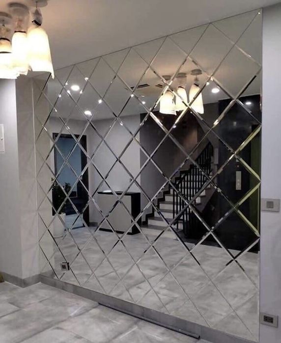 Oglinda Fasetată Venetiană , Mobila la Comanda