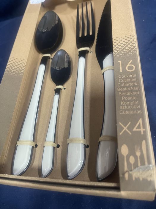 Комплект прибори за хранене Amefa Lumino