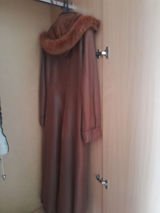 Продам срочно плащ