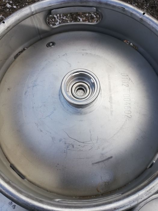 ,butoi inox bere bergenbier și tuborg,skol, carlsberg