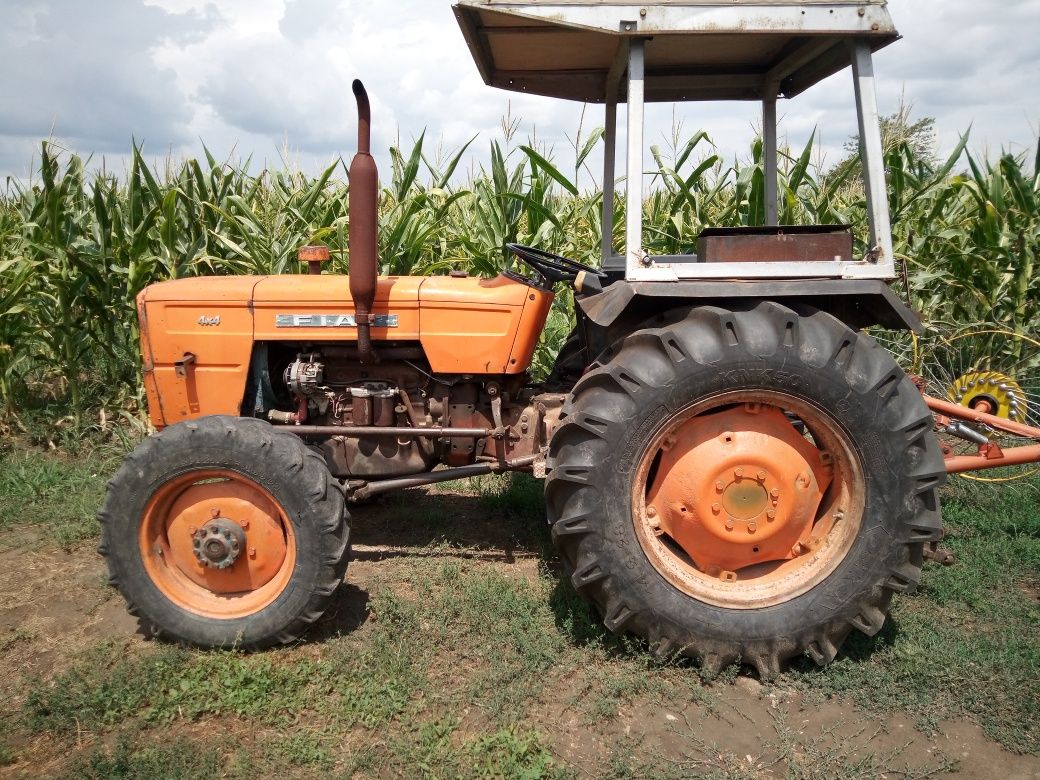 Tractor fiat 445 4x4