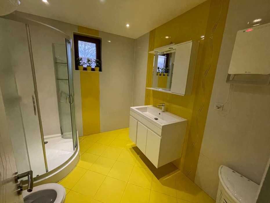 Дава се под наем Тристаен апартамент в София, Хладилника - 110 кв.м за 612 € - Снимка #10