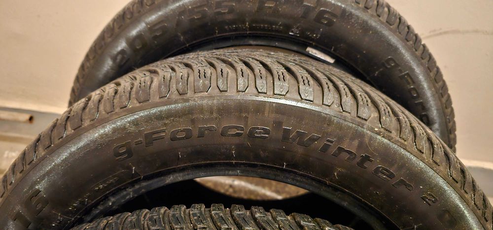 Зимни гуми BFGOODRICH 205/55/16 3 бр.