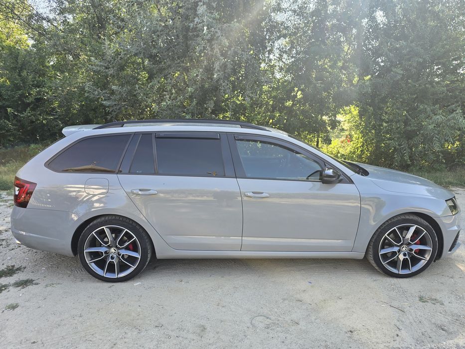 Vând Skoda Octavia VRS 2.0 diesel 184 cp