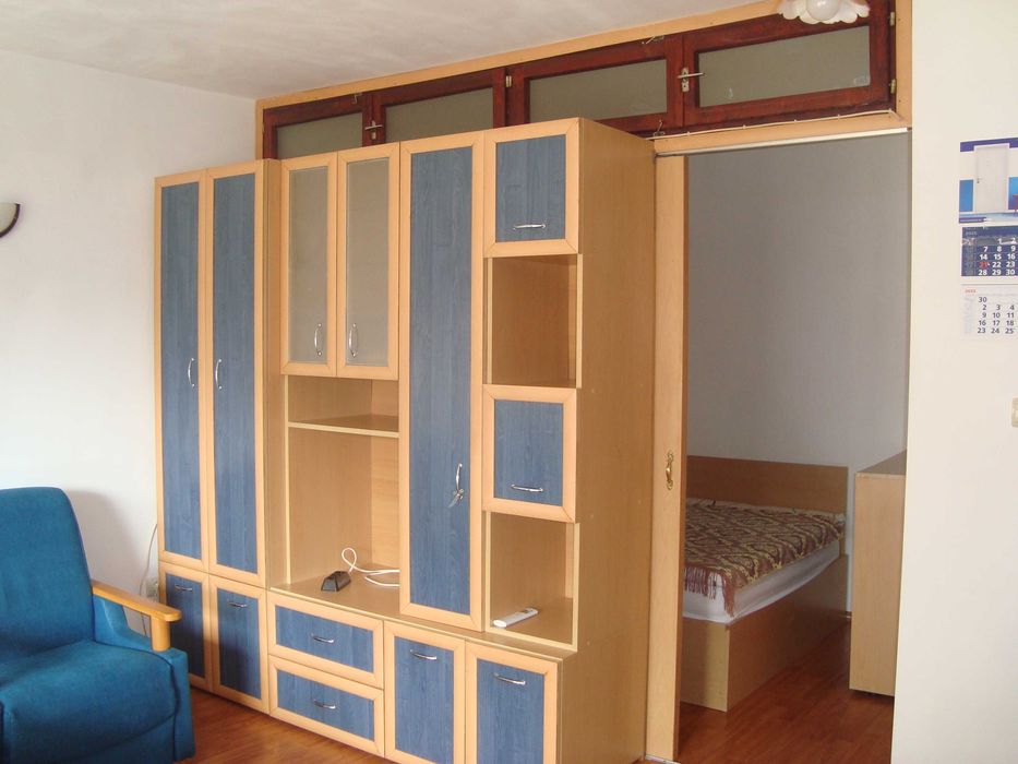 Дава се под наем Едностаен апартамент в Бургас, Меден рудник - зона А - 47 кв.м за 260.1 € - Снимка #1