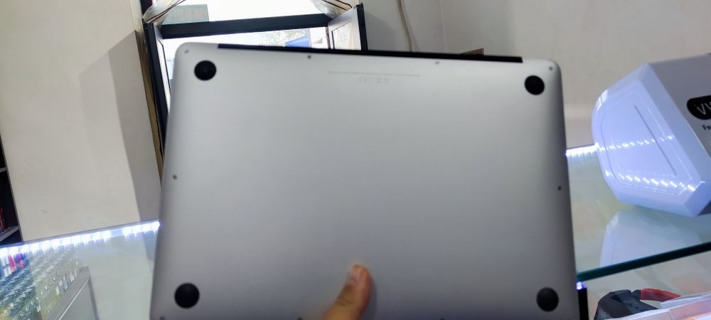 Macbook Air ( 13-inch,  2015)