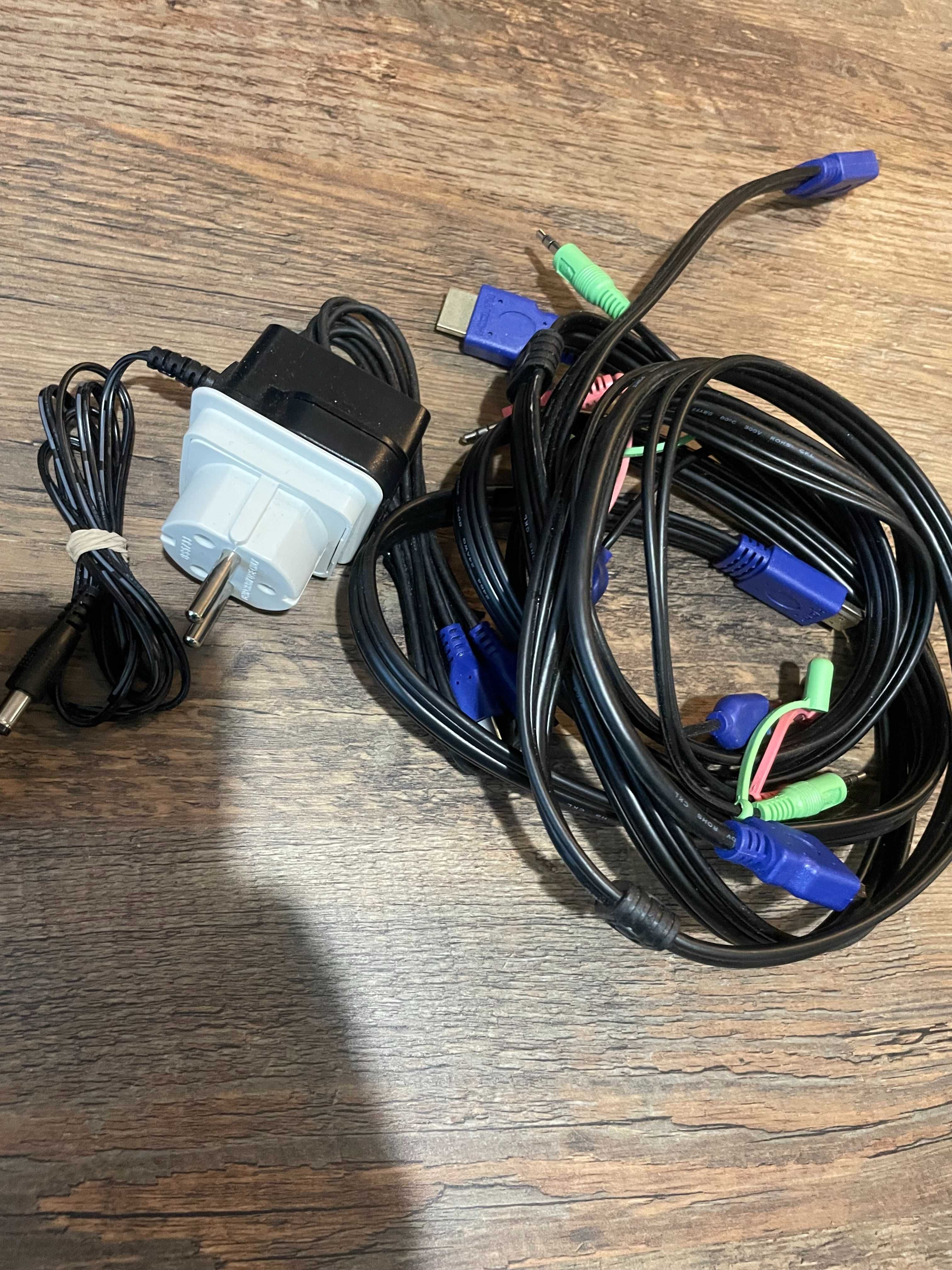 KVM switch 2v1 USB HDMI