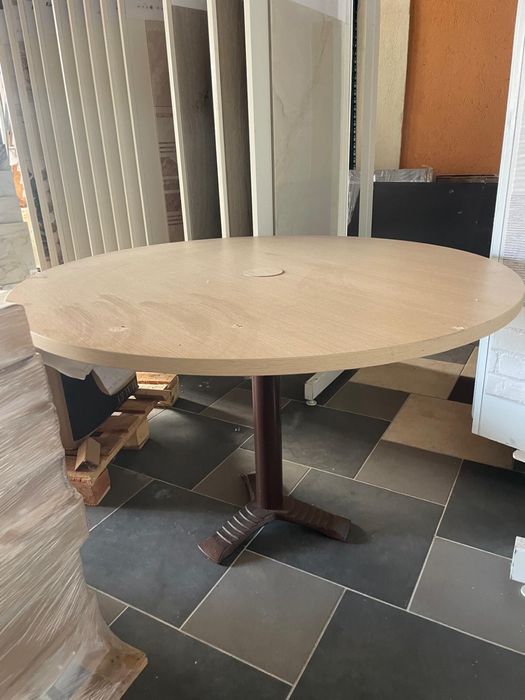 Masa rotunda living sau bucatarie