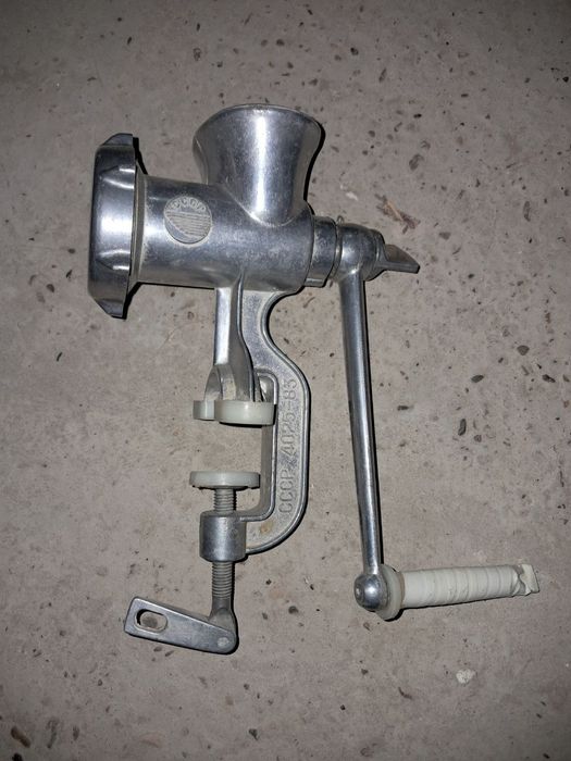 Мясарубка ручной