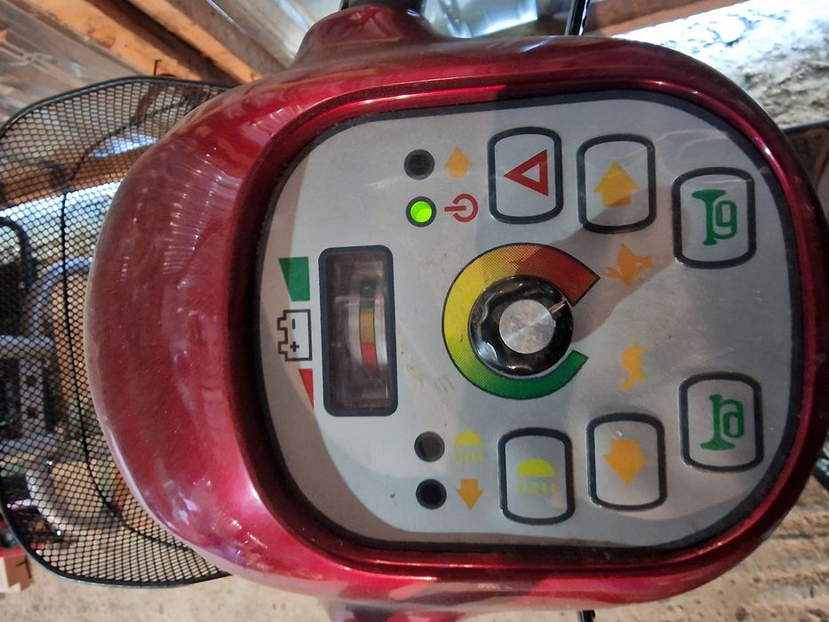Vând scuter electric ptr vârstnici sau persoane cu dizabilități
