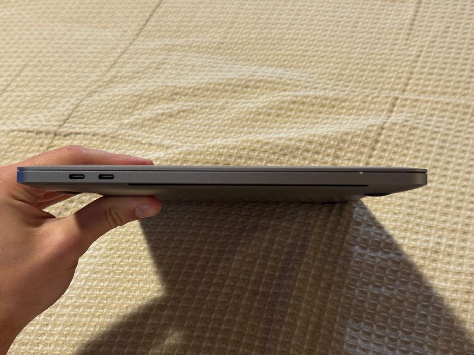 MacBook Pro 13" 2020 Touch Bar Intel i5 512 GB
