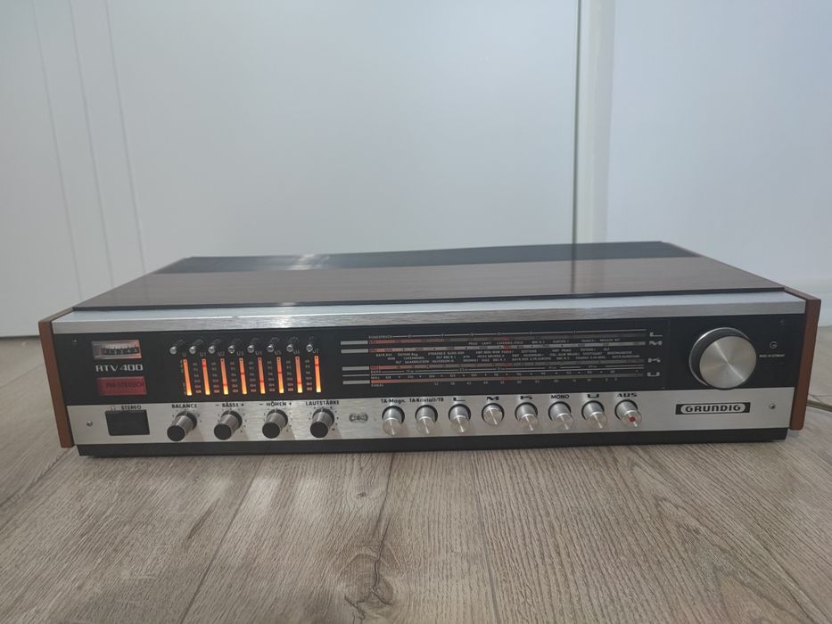 Radio Grundig RTV 400