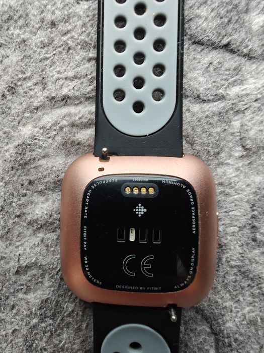 Fitbit versa 2 in stare bună