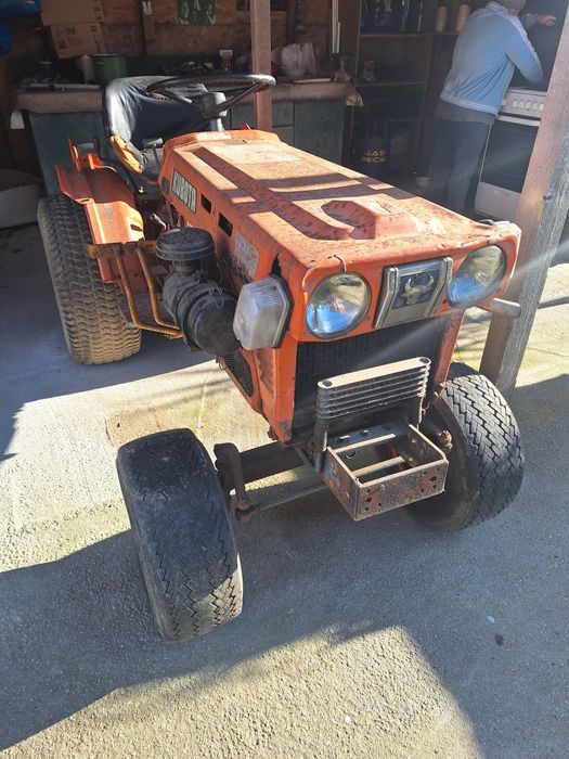 Tractor kubota b 7100