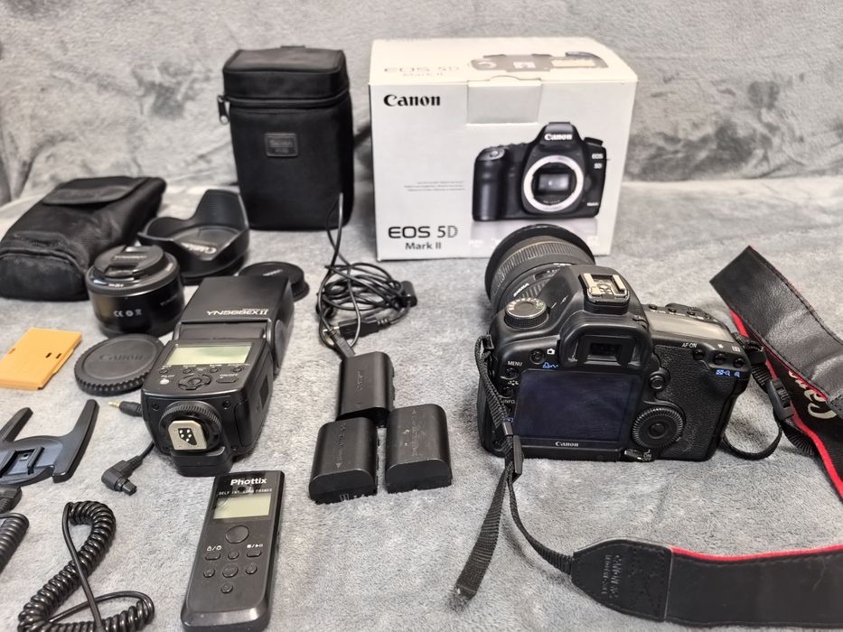 Canon 5d mark II + обективи, светкавица и аксесоари