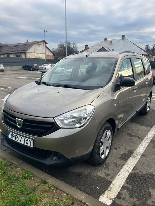 Dacia Lodgy 7 locuri 1.6 benzina an 2012 Euro 5