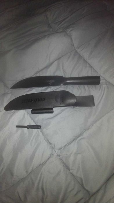Нож за КОПИЕ Оцеляване Лов или Туризъм Cold Steel Bushman