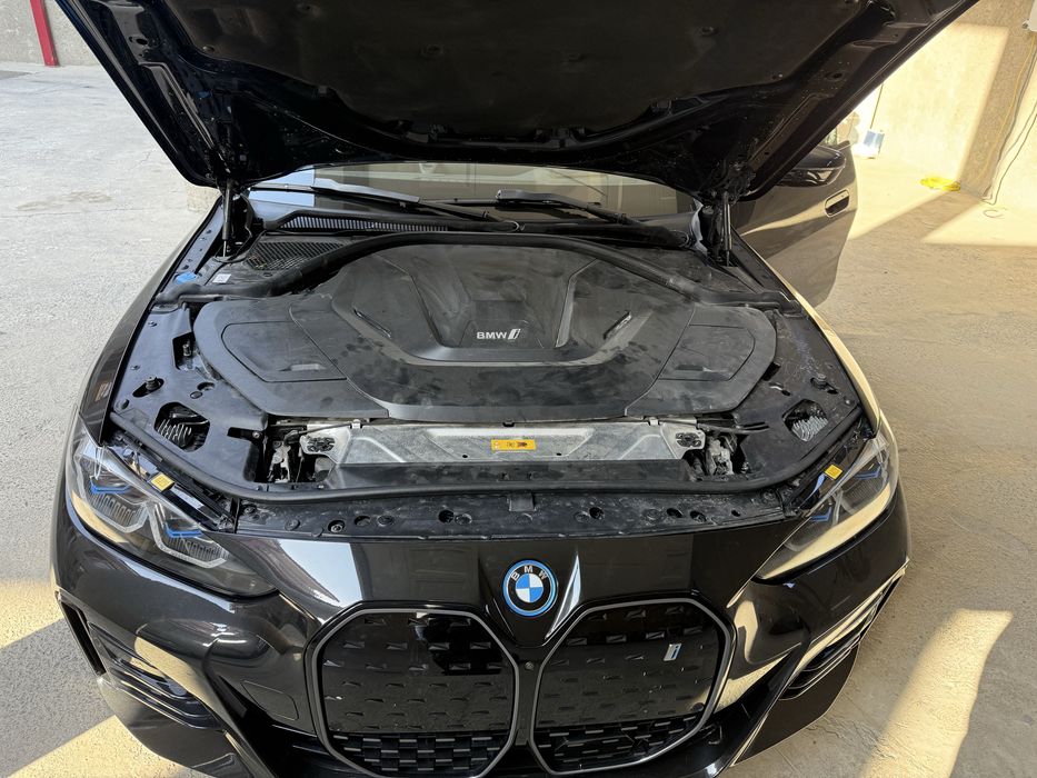 Bmw I4 edive40 М покет Германия