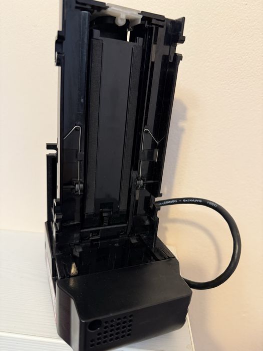 Validator / cititor / bancnotiera bv100