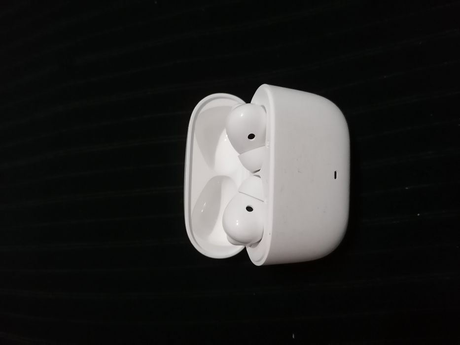 Слушалки airpods