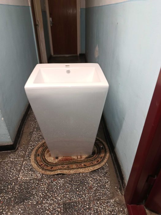 Chiuveta coloană BESOA
