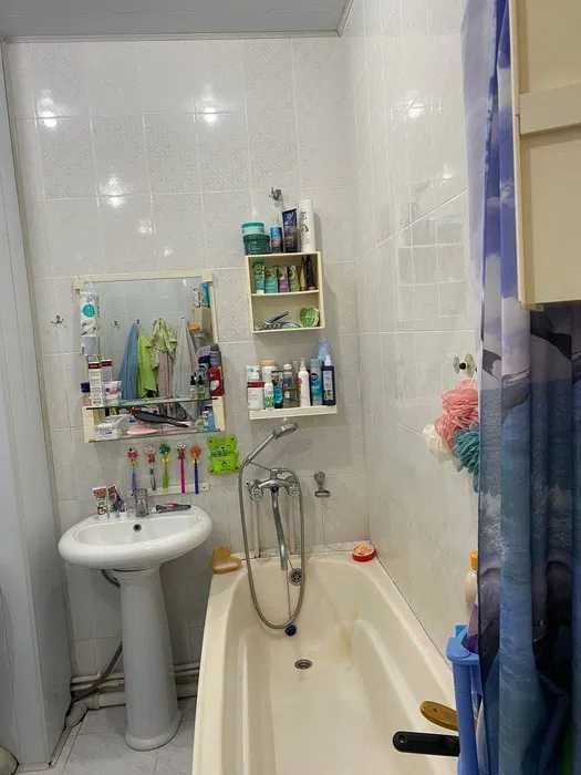 Продаётся Карасу 1 2/3/5 Квадратный коридор с ремонтом ор-р 209 школа