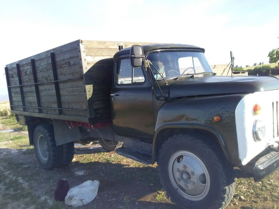 Gaz 53 sotiladi 40 million