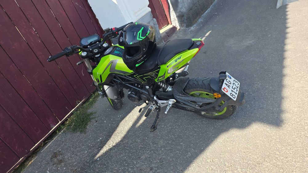 De Vanzare Benelli Tnt 125