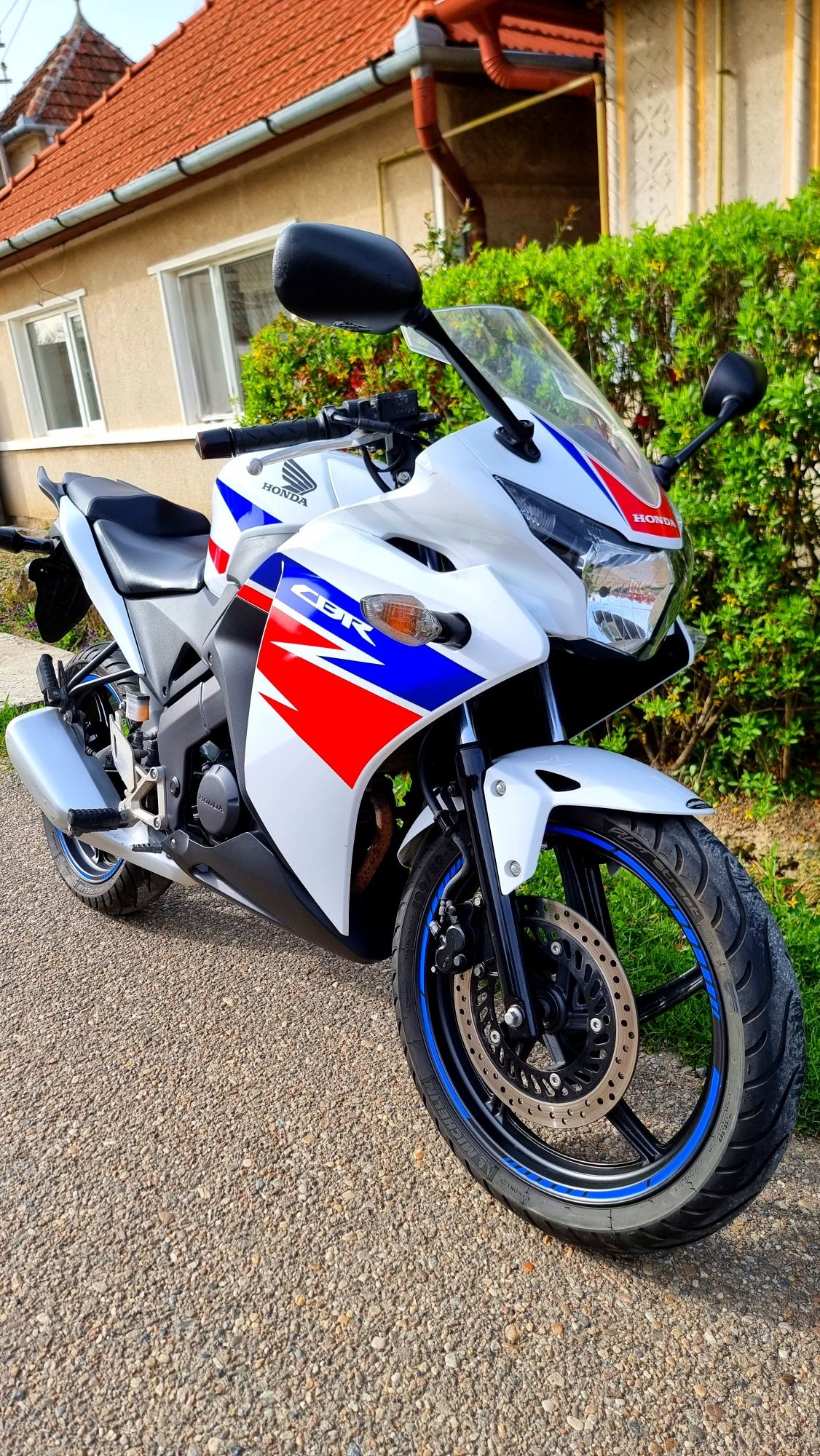 HONDA CBR 125R JC50 (A1 - 16 ANI), An 2014, Două Chei, Acte Germania