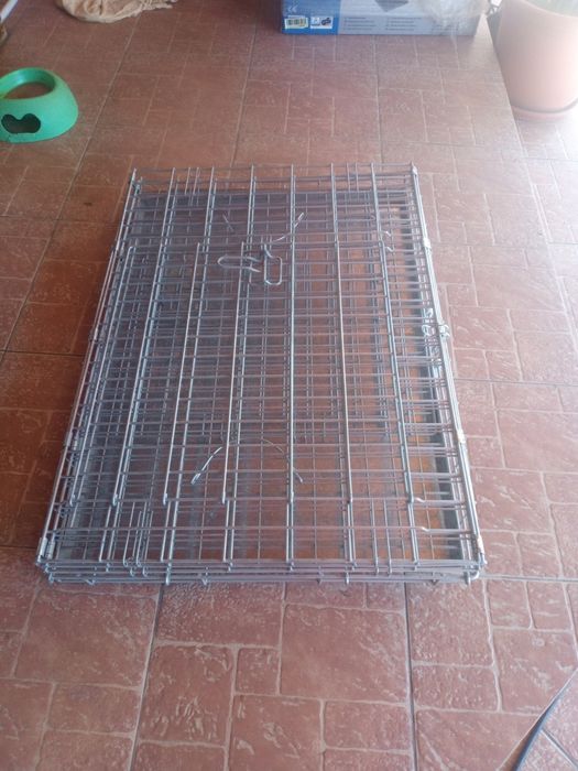 vând cușcă transport animale