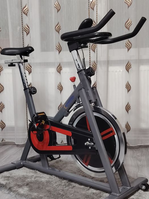 Bicicletă fitness