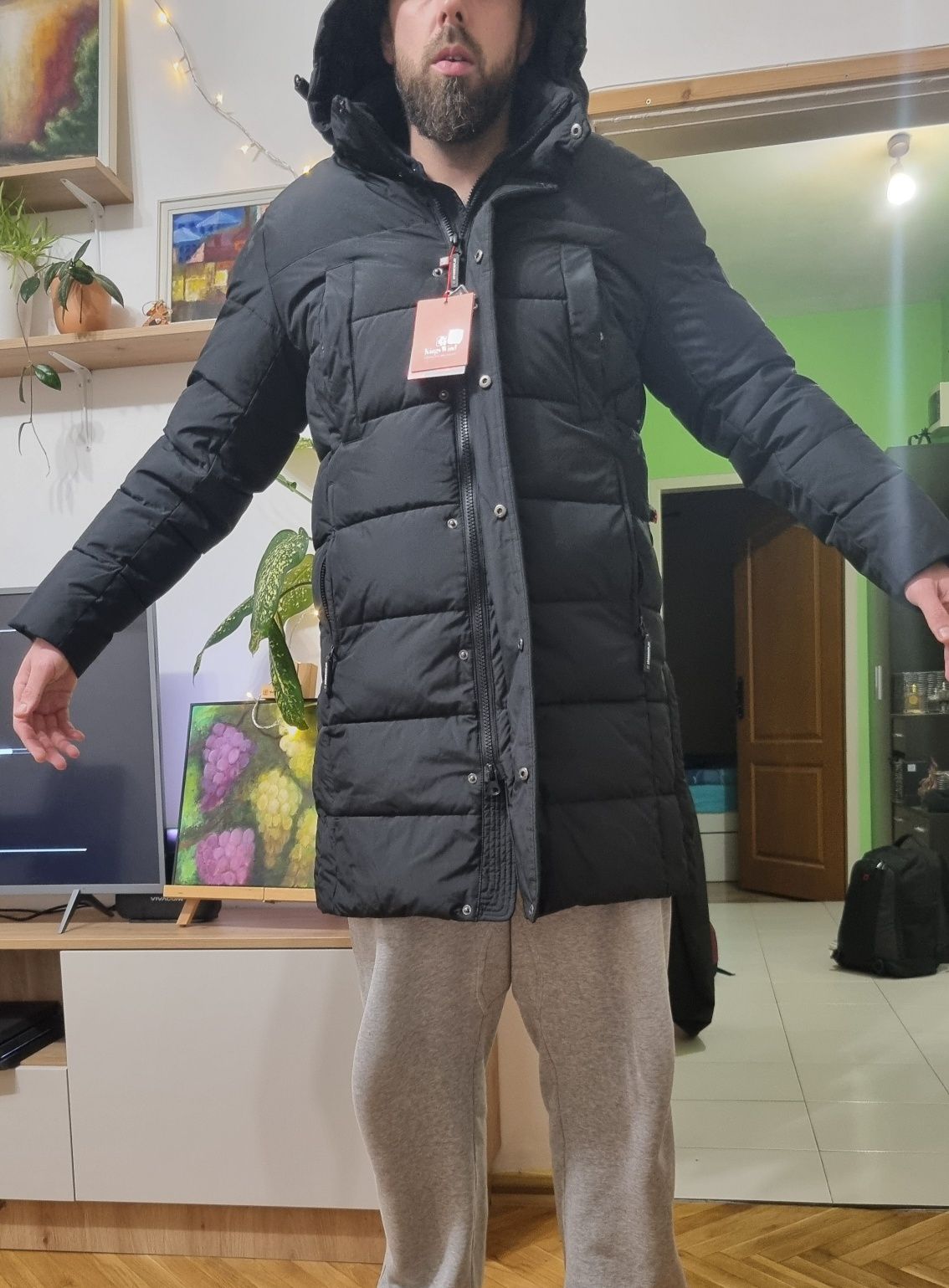 Чисто ново. Мъжко зимно яке. Дебело за студено време.