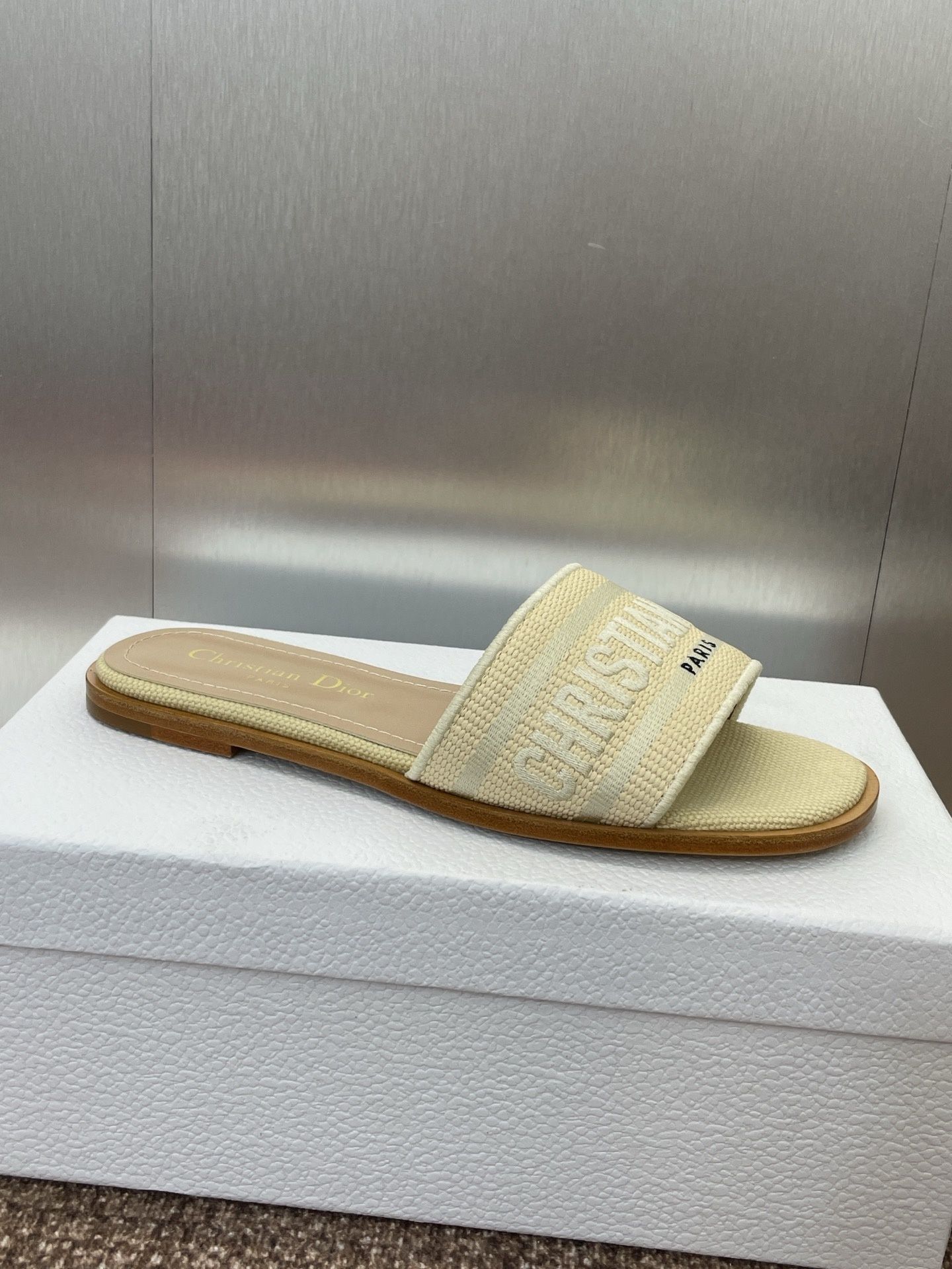 Papuci Christian Dior, tip Premium