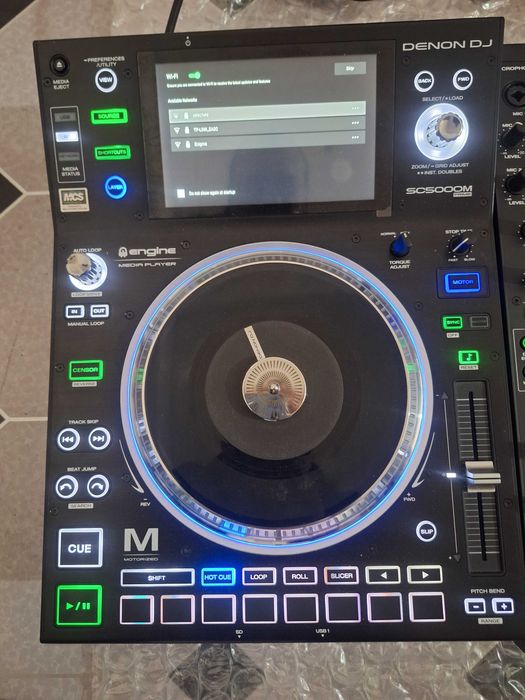 Продавам DJ плеъри+Миксер