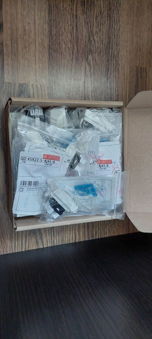 Priza modulara UTP RJ45 Kopos, alb, 1M, Quadro