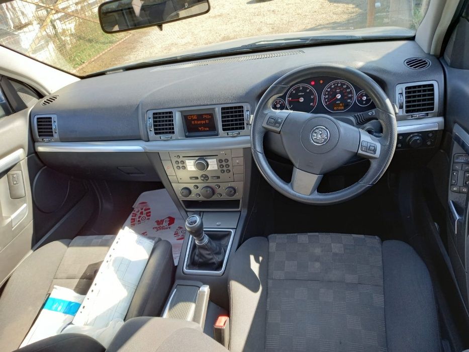 Dezmembrez Opel Vectra 1.9 CDTI